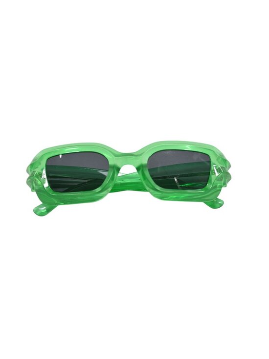 A Better Feeling Bolu Sunglasses in Emerald Green